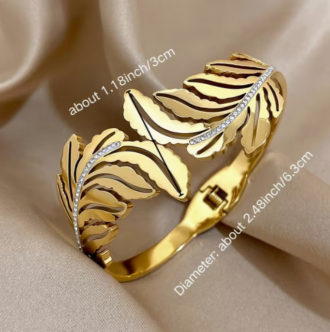 Luxury Double Leaf Bracelet with Sparkling Bands Gold Plated Stainless