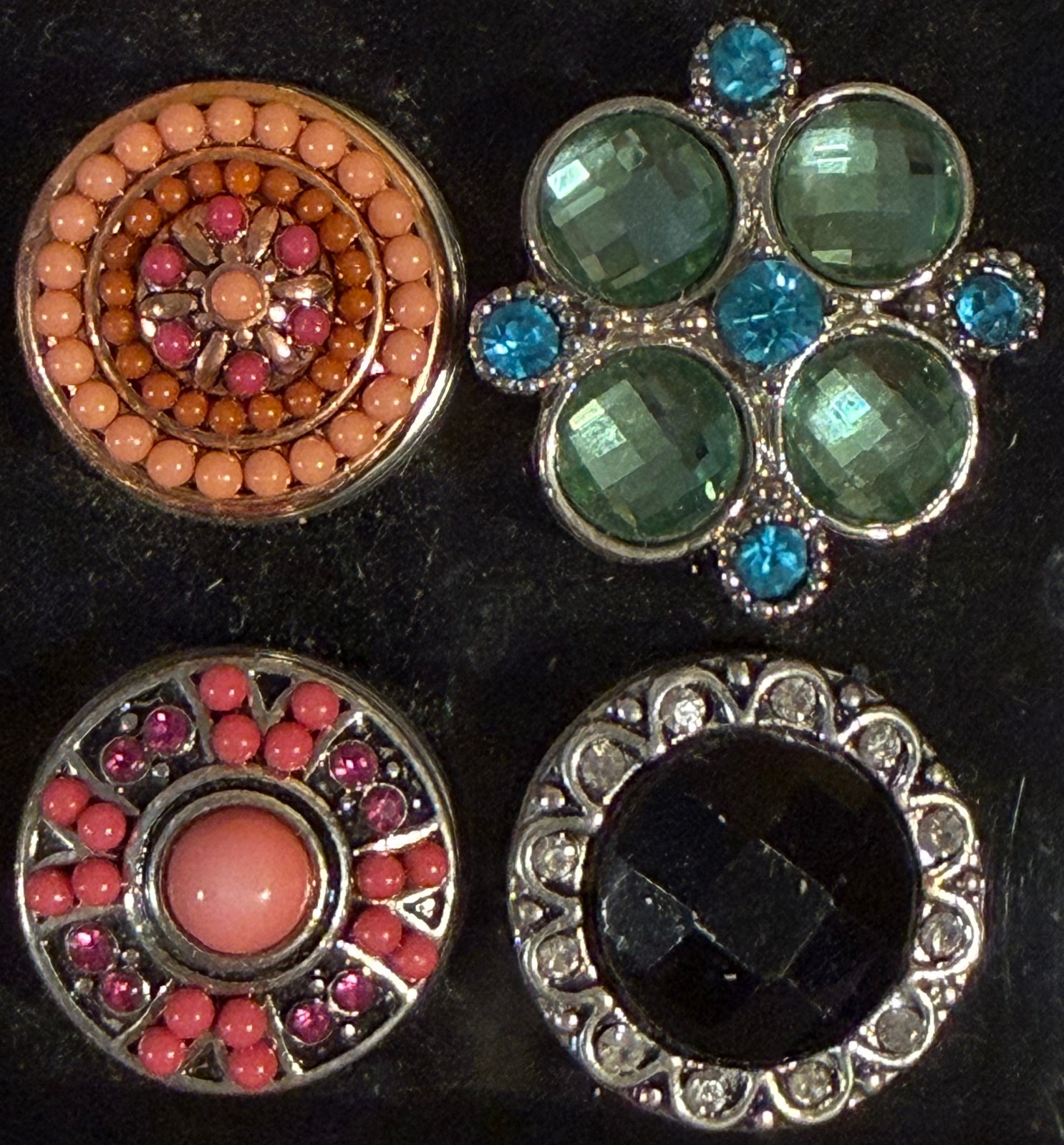 24 18-22mm chunk snap buttons charms jewelry lot
