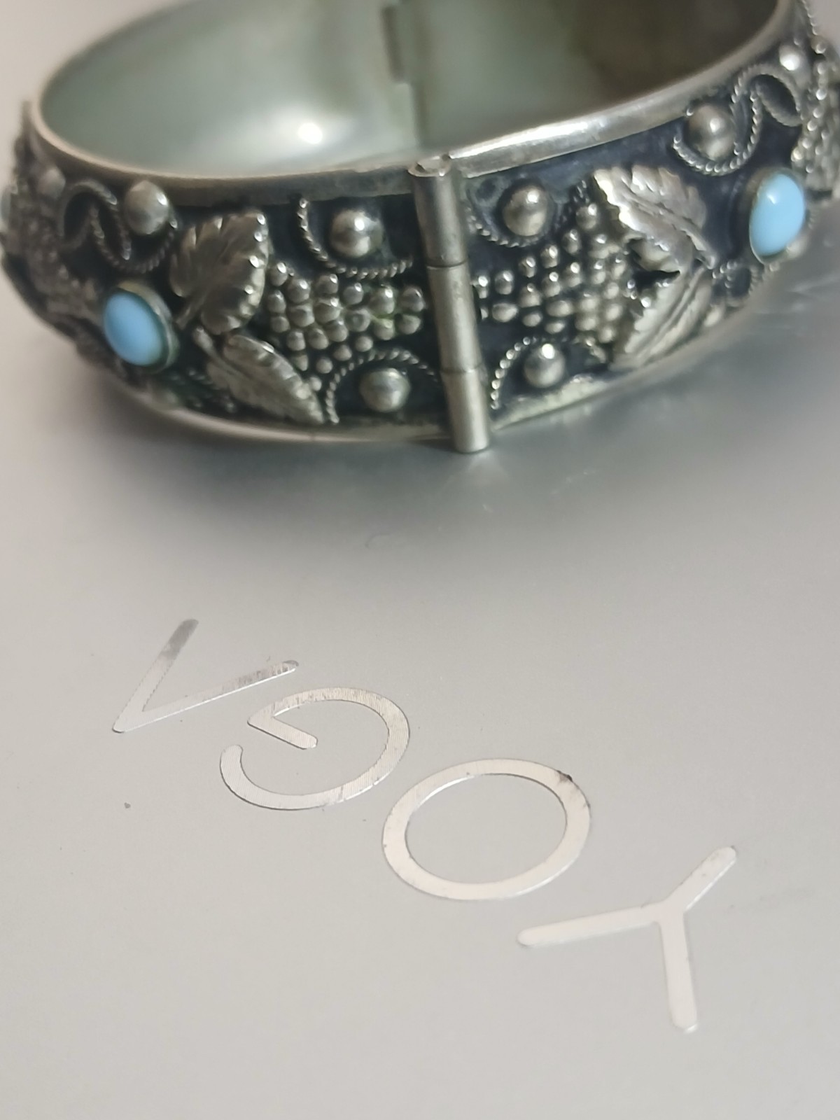 Vintage Silver Hinged Bracelet Round Blue Cabochon Stones Floral Made In Italy
