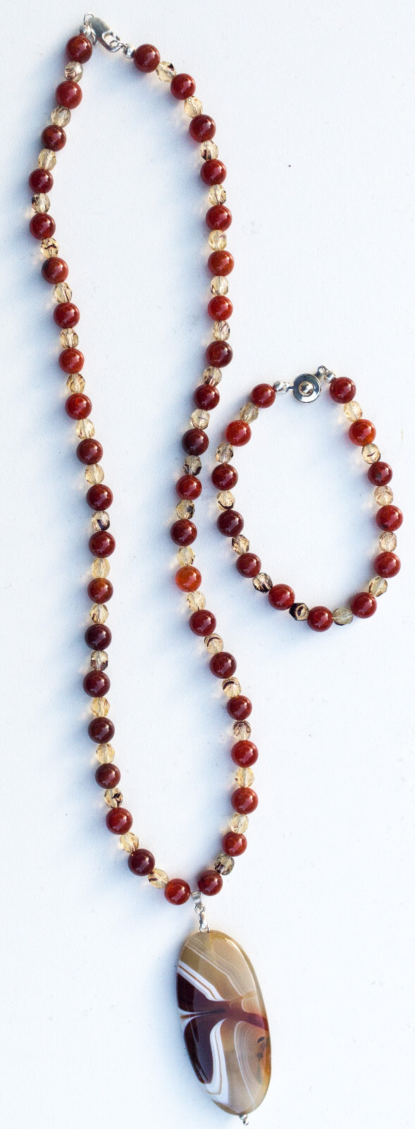 Agate Gemstone Oblong Pendant & Beaded 22″ necklace & 8″ Bracelet Set. NWOT