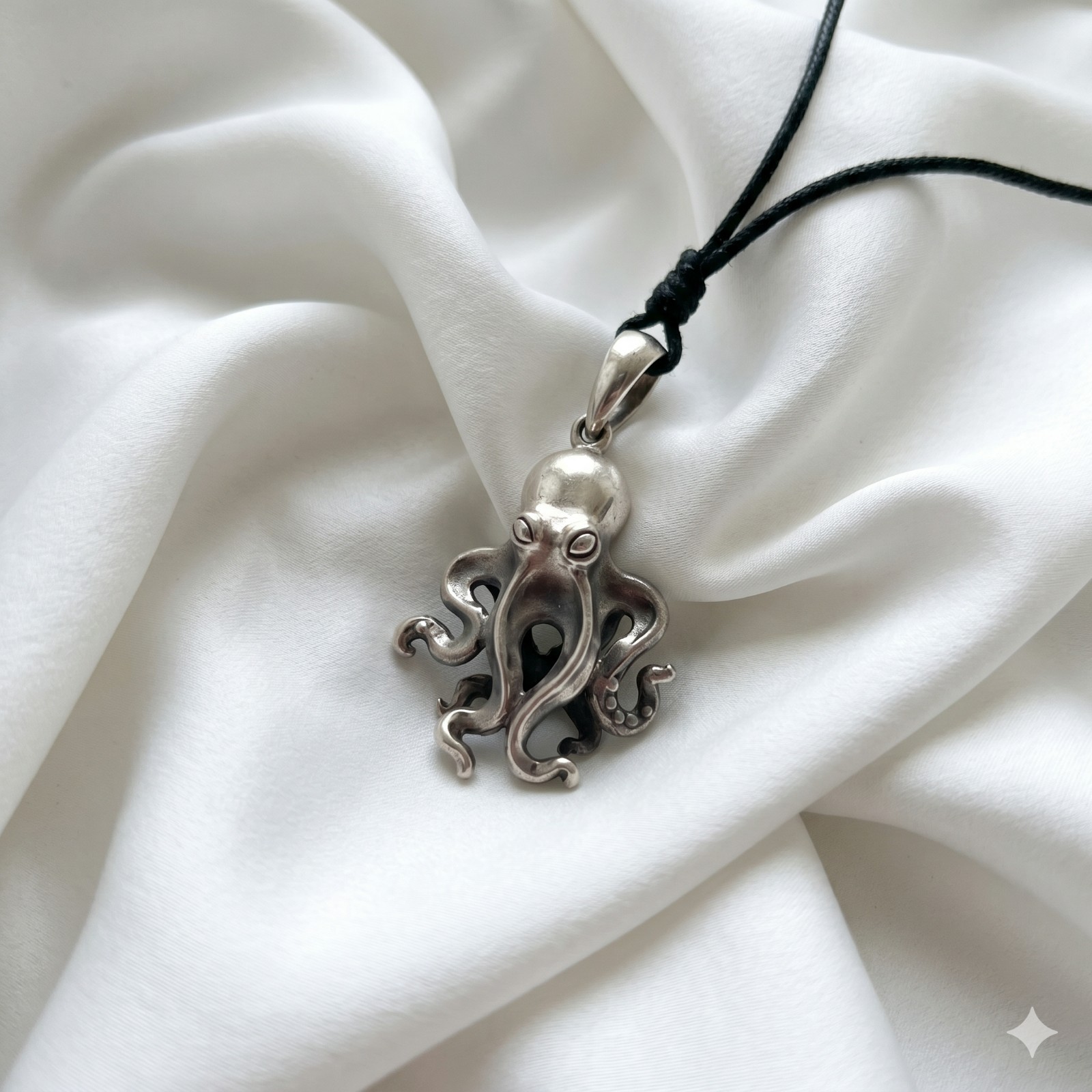 Sea Octopus 92.5 Sterling Silver Charm Necklace Pendant Jewelry