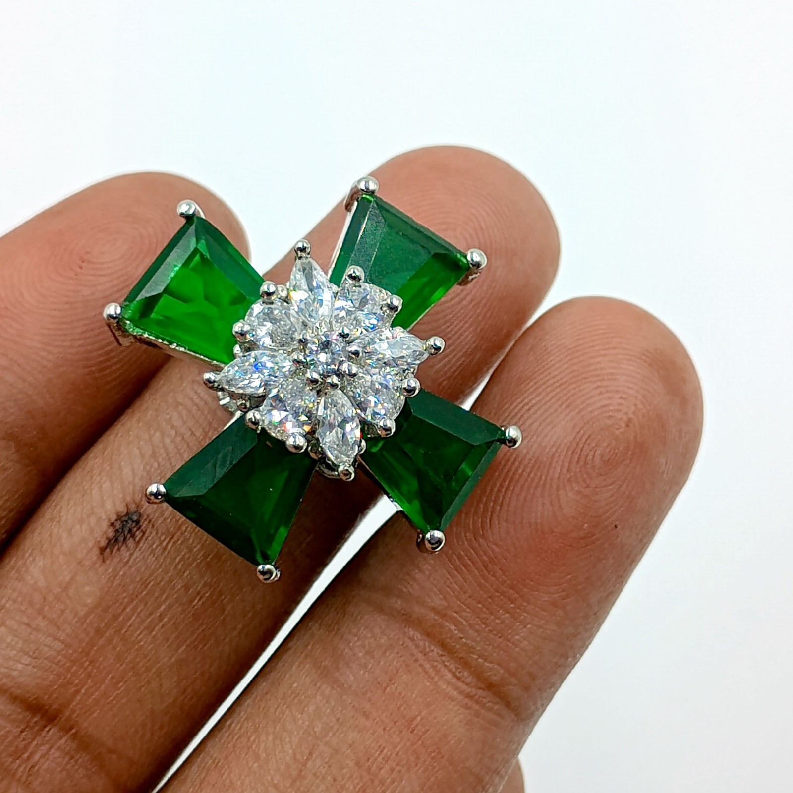 Elegant Green Stone Cross Ring White Plated Cubic Zirconia Adjustable Band Gift