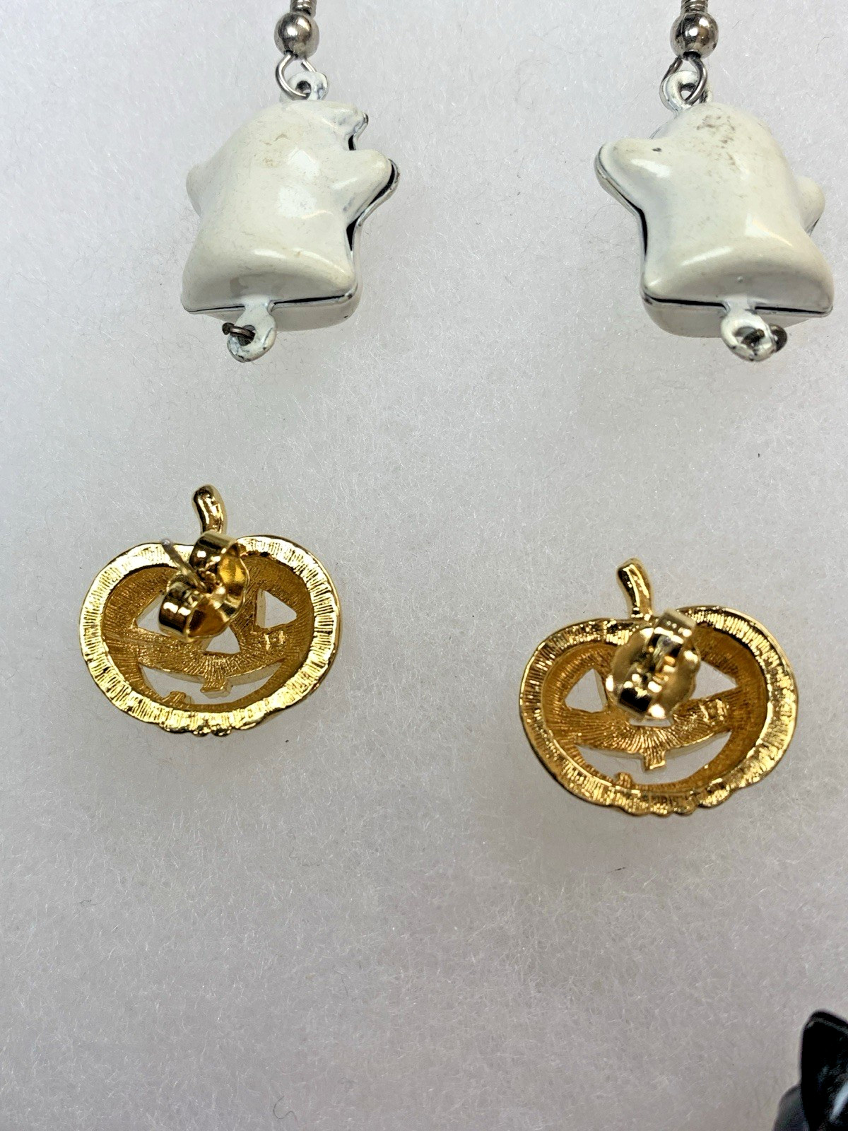 Halloween Jewelry Lot 8 Pairs Earrings Ghost Bat Spider Pumpkin Skeleton Cat