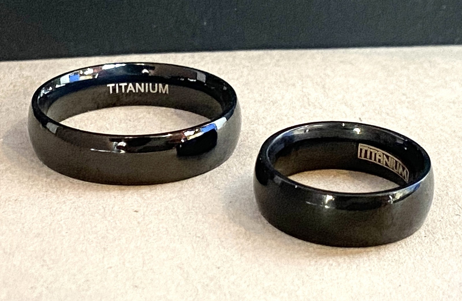 Polished Black Solid Titanium Ring Band Size 5,6,7,8,9,10,11,12,13 (FL180)