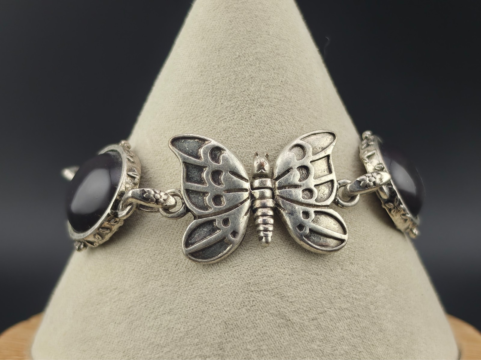 Lucky Brand Butterfly Charm 7.5″ Bracelet Black Pink Lucite Cab Silver Plated