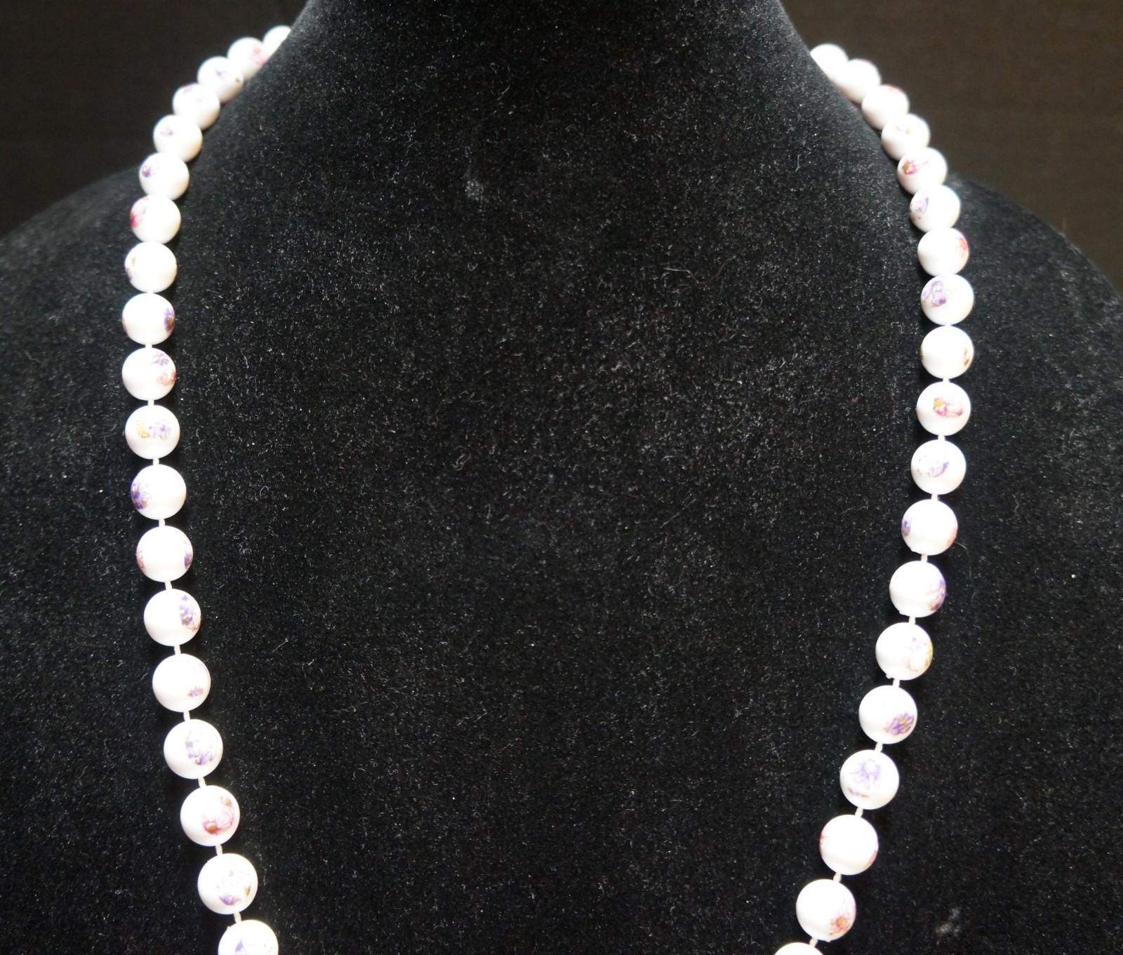 Pink Purple Flowers White Plastic Beads Necklace 26 IN