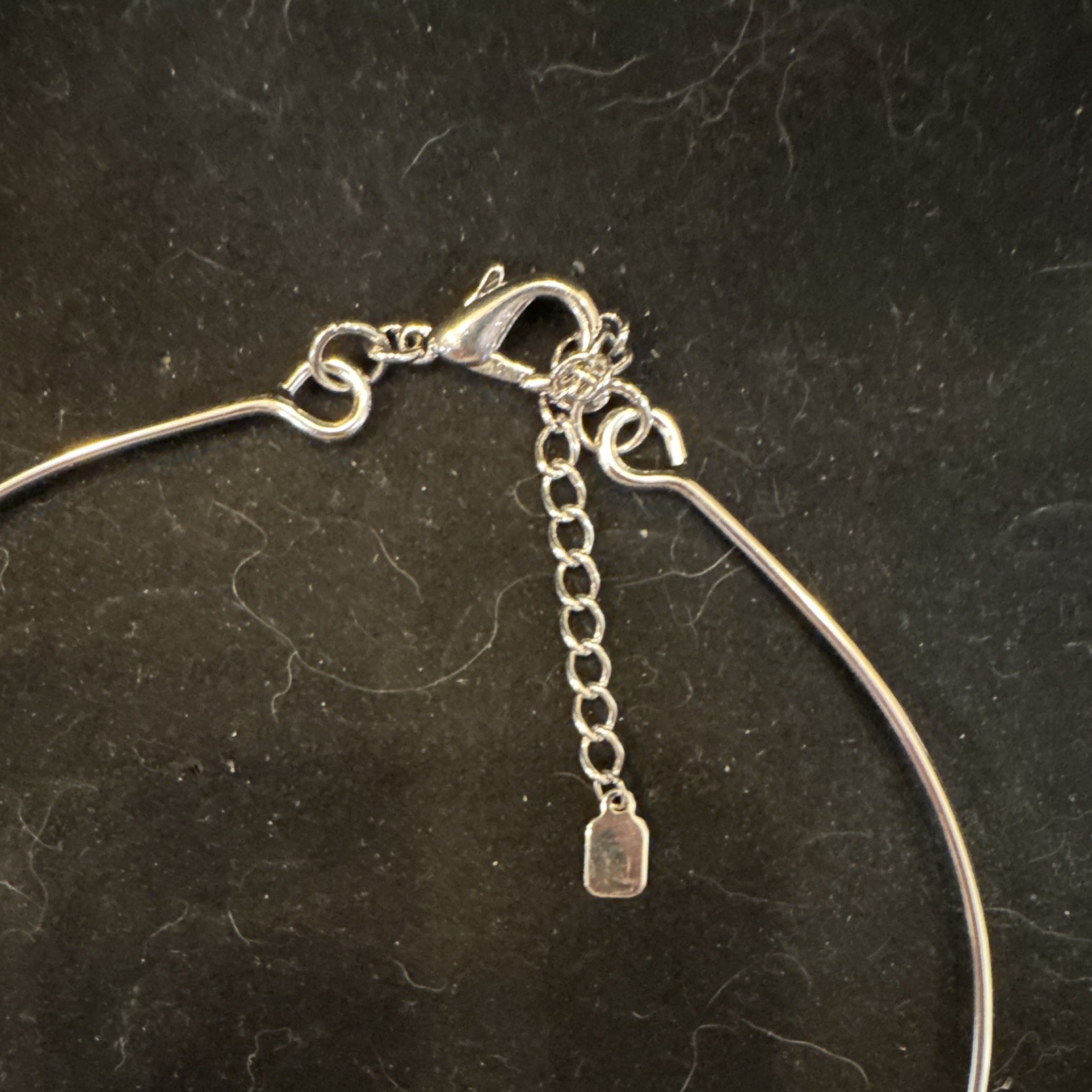 Silver Tone Choker Necklace Wire Wrapped unknown stone Point Stick Charm 16in