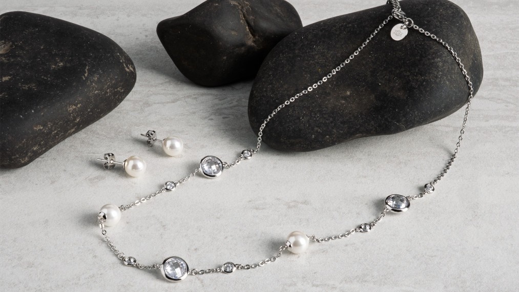 JOIA De Majorca 8mm Organic Man-Made Pearls on Cubic Zicronia Bezel Chain wit…