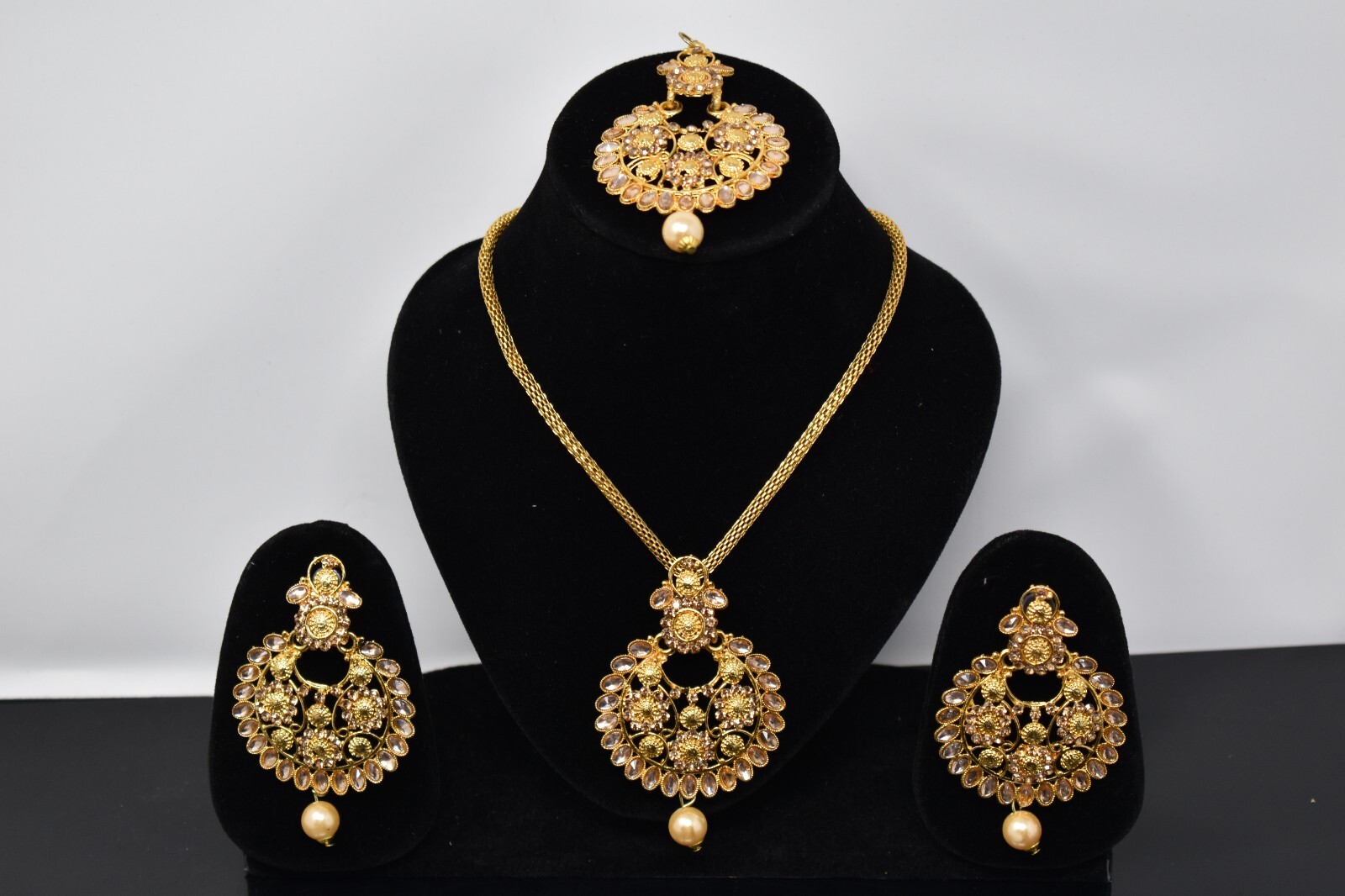 Gold Plated Latest Stylish Fancy small Traditional Pearl Necklace Jewellery Set
