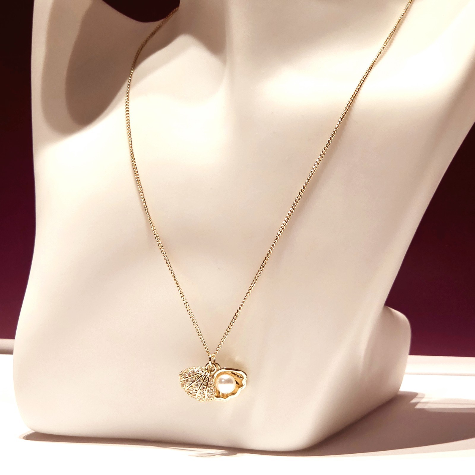 Seashell with Pearl Single Layer Necklace