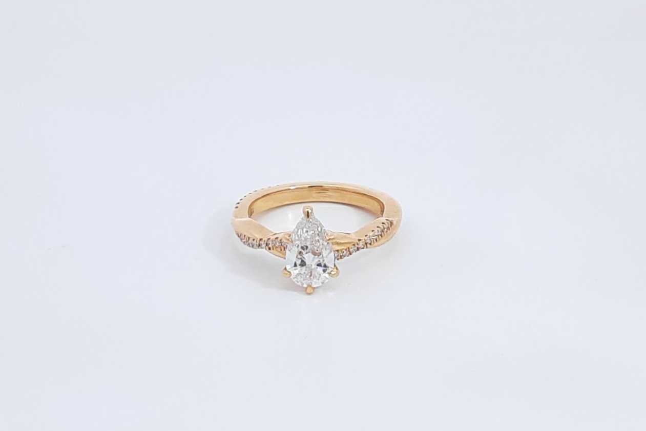 0.80 Ct Lab Created Pear Cut Diamond 18k Gold Ring & Cert 3.8g Sz4.5 Eb0526pxzdu