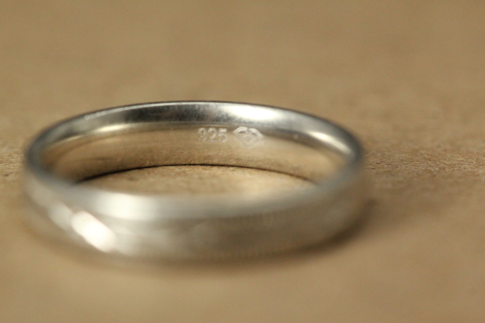 925 Sterling Silver Diamond Cut Size 7 Ring 2.9 Grams (RIN9636)