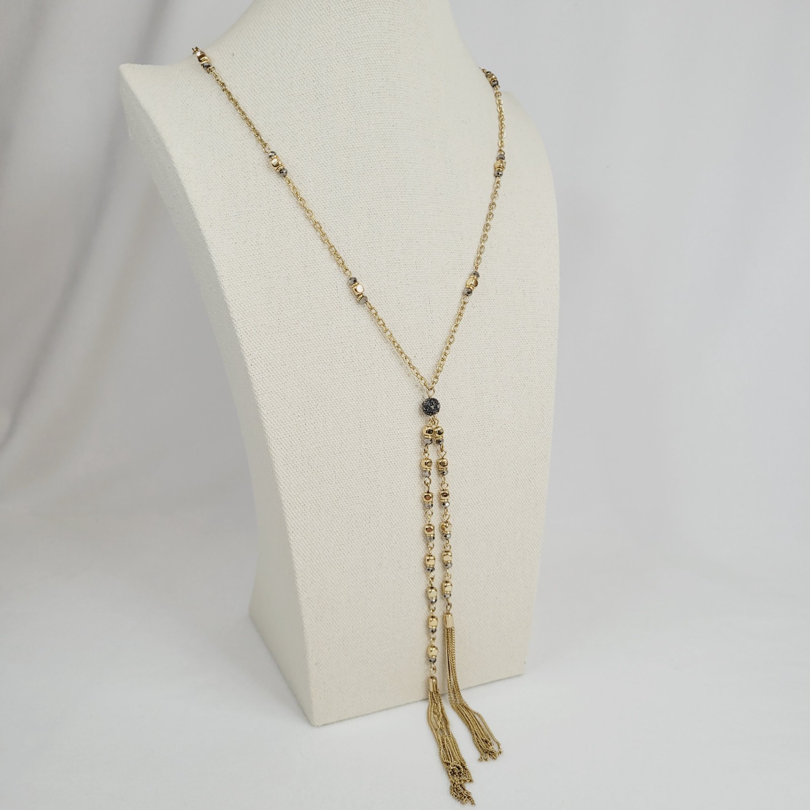 New York & Company Gold Tone Lariat Necklace Tassel Dangles Adjustable Stackable