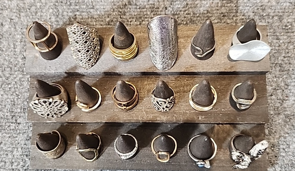 Jewelry 18 Rings Egyptian Adjusts Sized Gold Silver Tones See Description #181