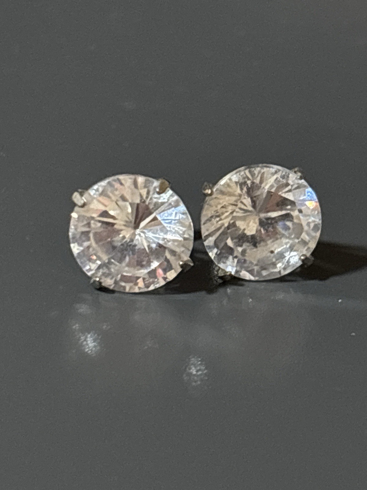 Large Round Brilliant Cut Stud Earrings Silver Tone Costume Fashion Jewelry