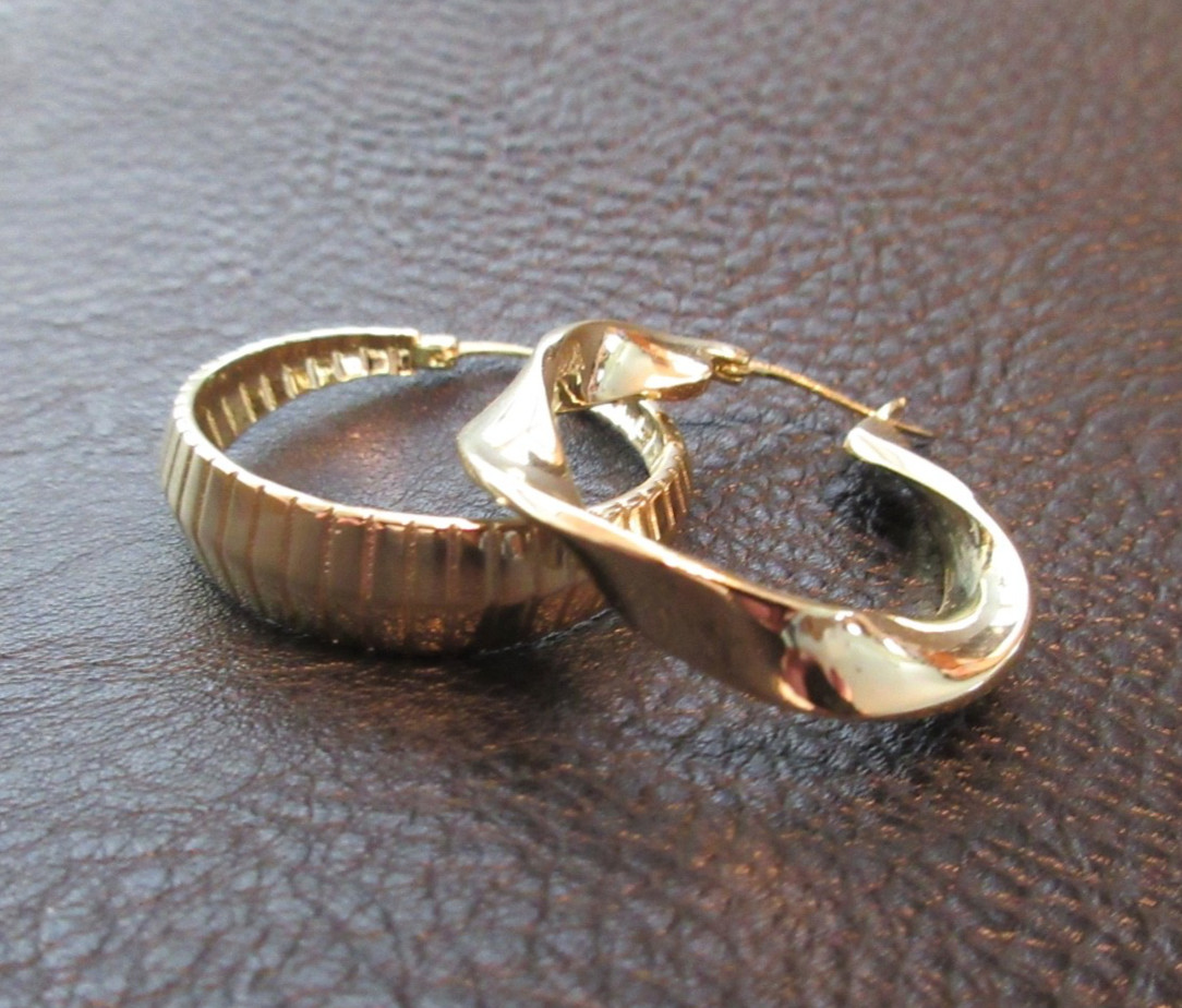 2 pr Bellezza DBJ 925 CN 1-1/4” Twist & Ridge Hoop Earrings Sterling & Yellow