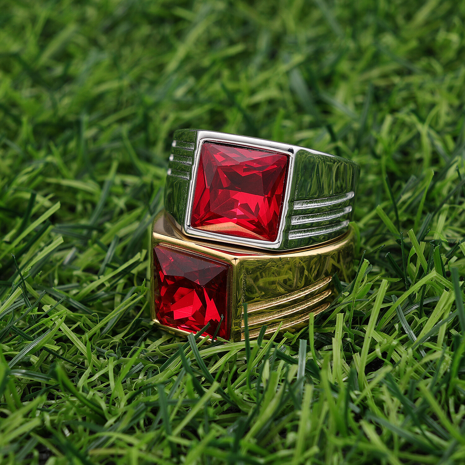 MEN’s Women Stainless Steel Silver/Gold Plated Red Color Ring Size 7-13