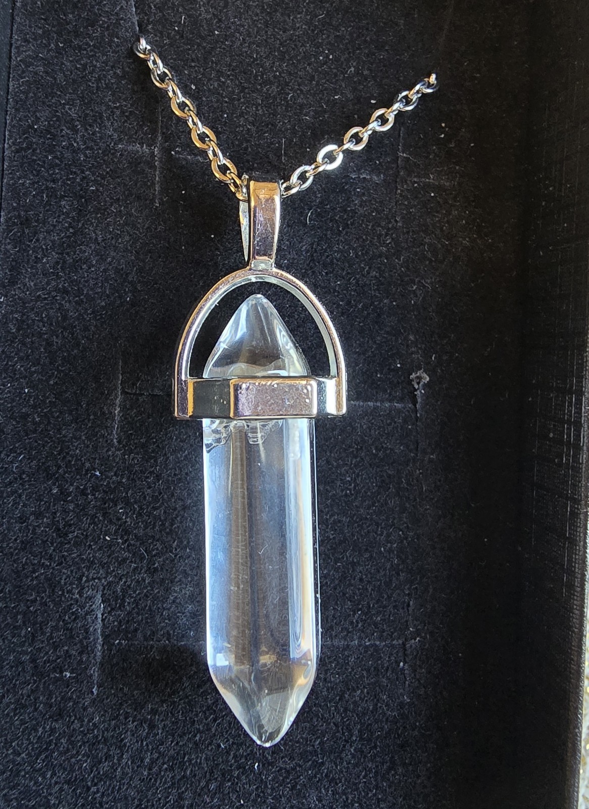 Clear Quartz Crystal Pendant – A Timeless Emblem of Clarity and Energy
