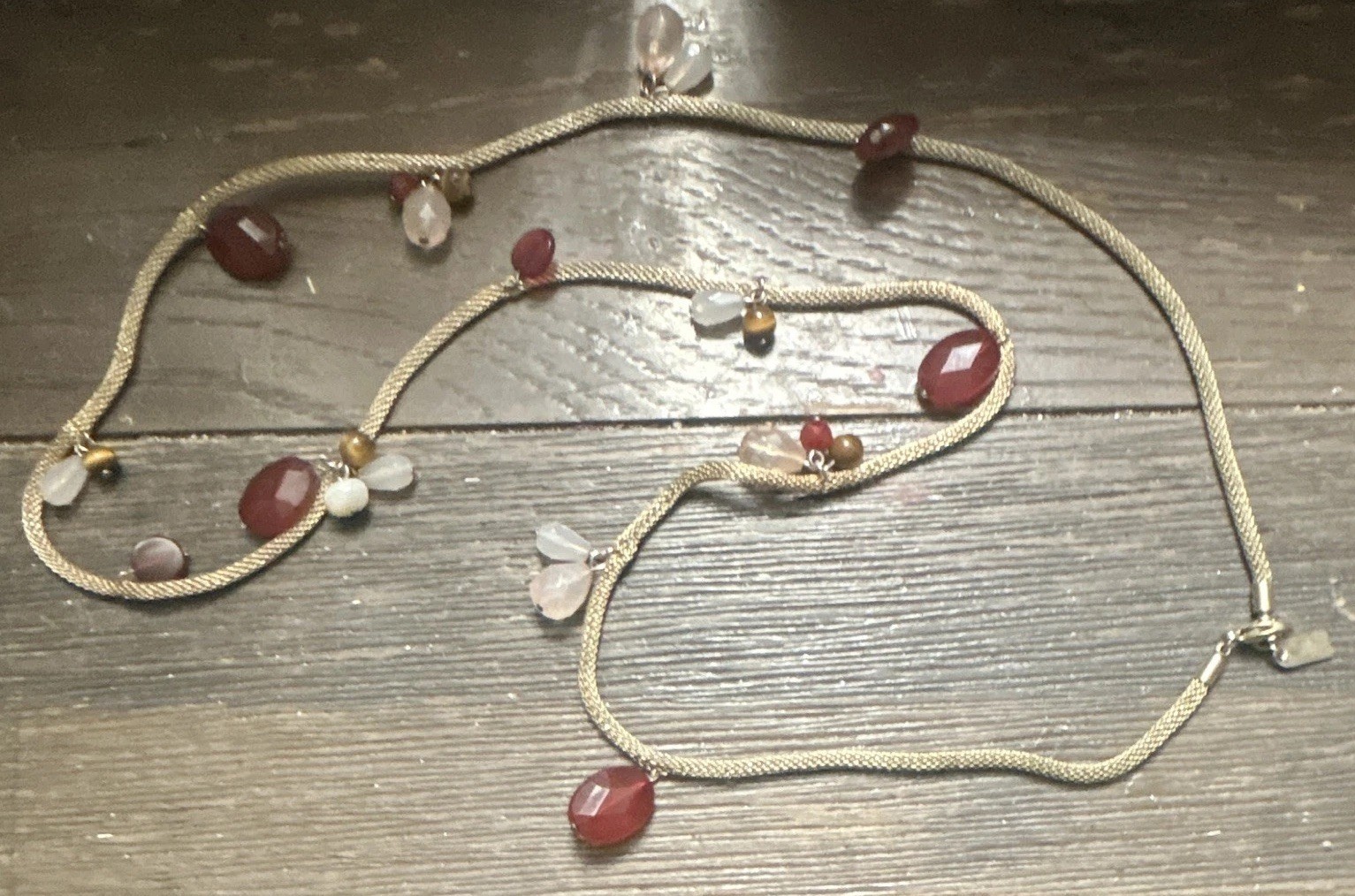 liz&co. Gold Tone Snake Chain Beaded Necklace Red Teardrop Stones Signed