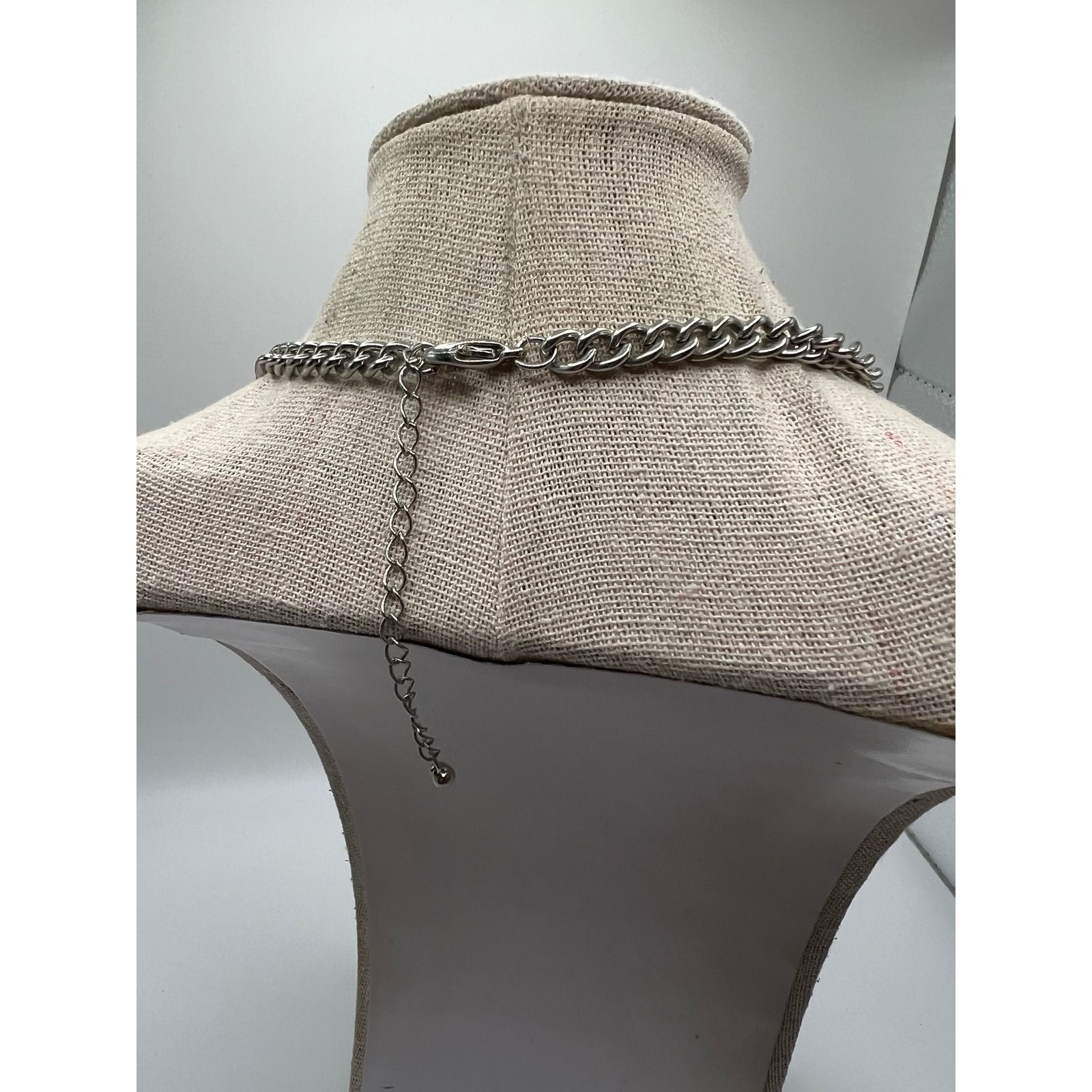 Hammered Silver Bib Necklace Modern Statement Pendant Geometric Runway Silver OS