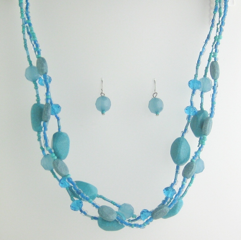 New 18″ Necklace Earring Set with Turquoise Colored Glass & Acrylic Beads #N2353
