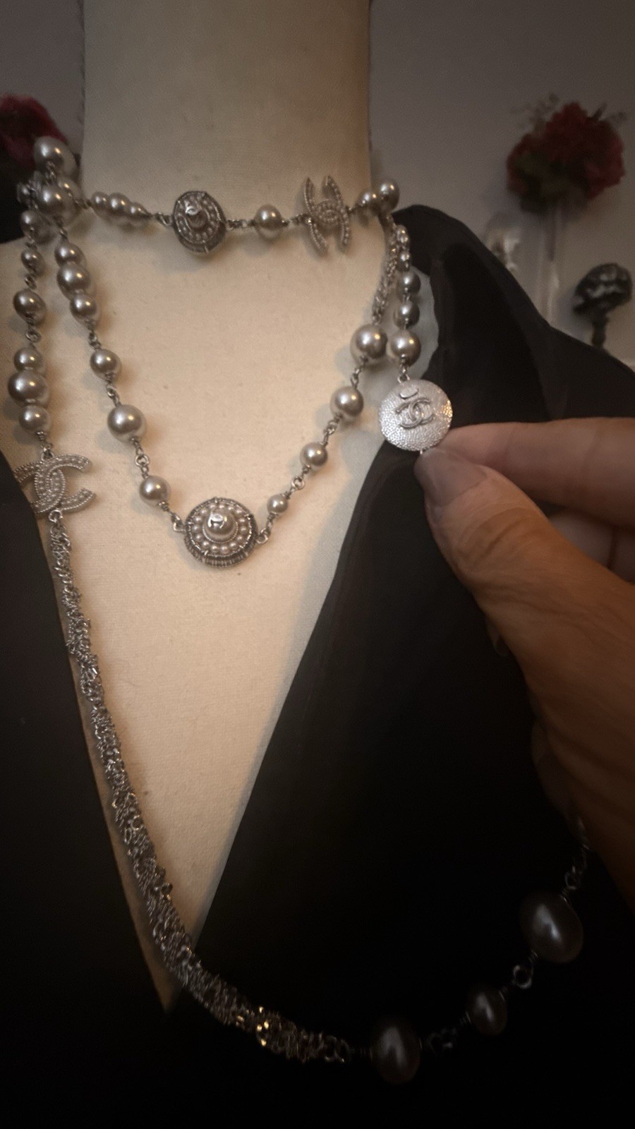 CHANEL Signed Silver Tone Gray Faux Pearl Beaded Link Necklace CC Charm Crystal