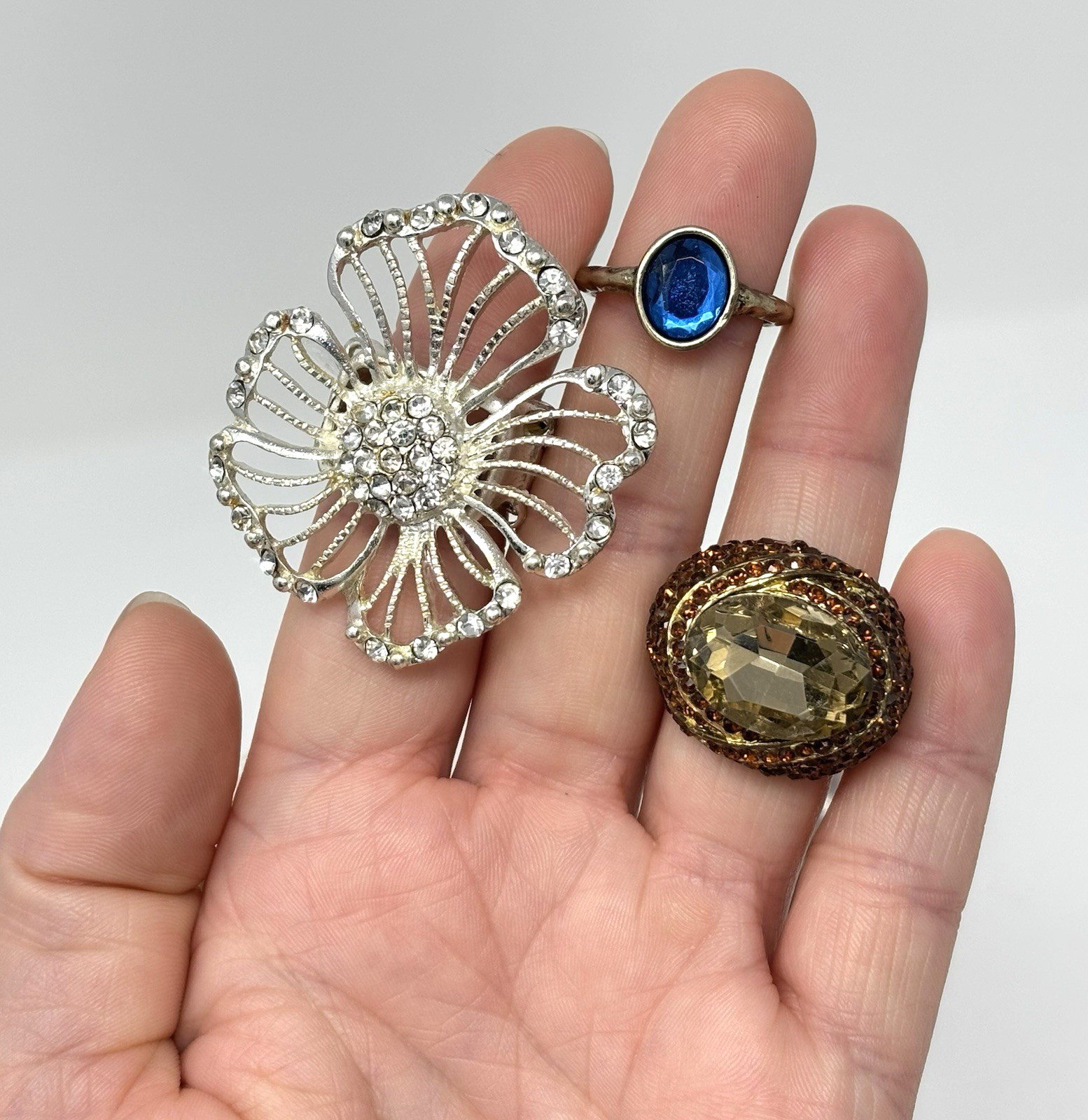 Rhinestone Cocktail Statement Costume Ring lot (15) Rings Mixed Flower Oversized
