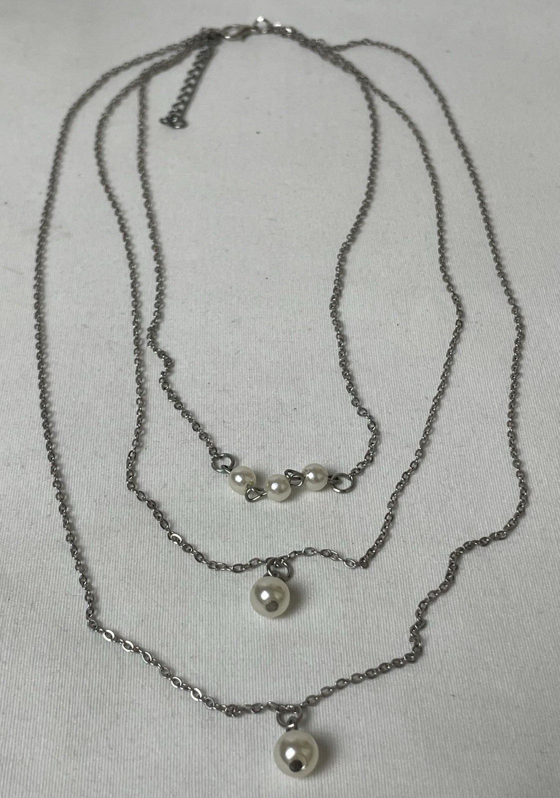 3 Strand Faux Pearl Layered Chain Necklace 18-24” Silver Tone Oval Link