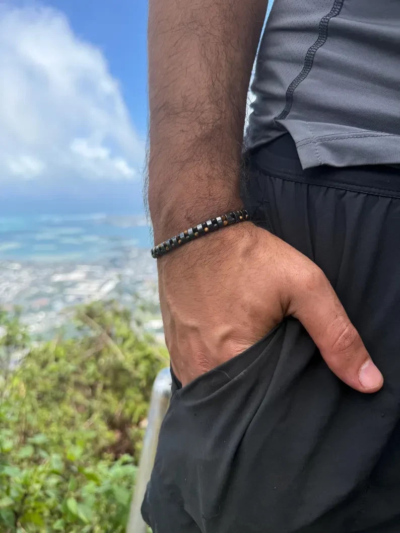 Tiger Eye & Hematite Beaded Gemstone Crystal Healing Men’s Fashion Bracelet Gift