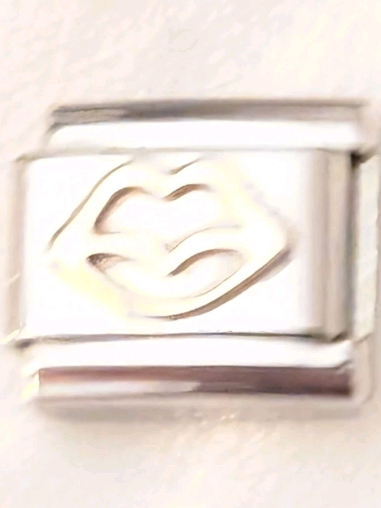 Authentic Nomination Gold 18k Lips Kiss Classic Italian Charm Classic 9mm A268