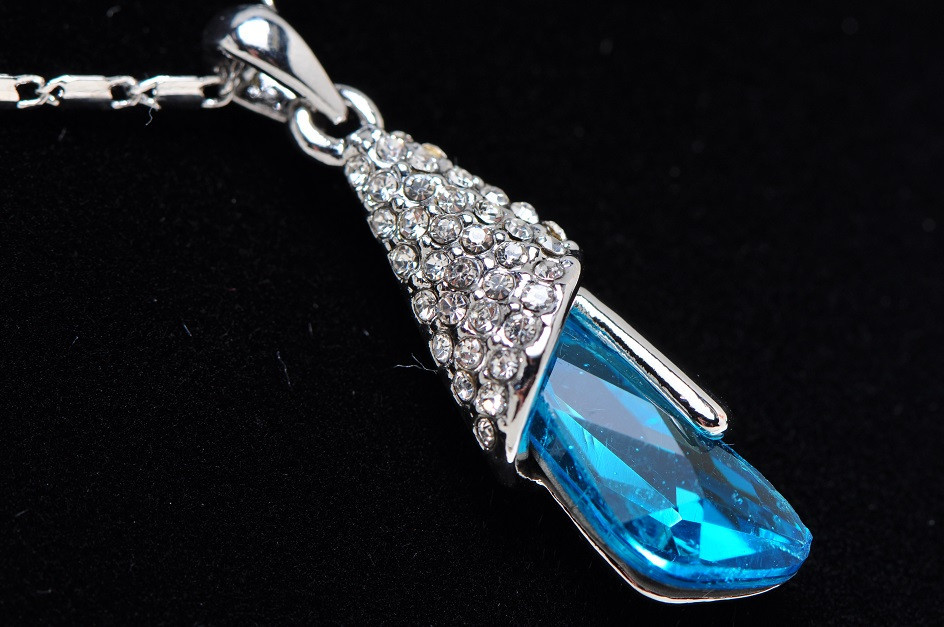 7.24 Ct Pentagon Cut Style Shape Blue Topaz CZ 18K White Gold Plated Pendant
