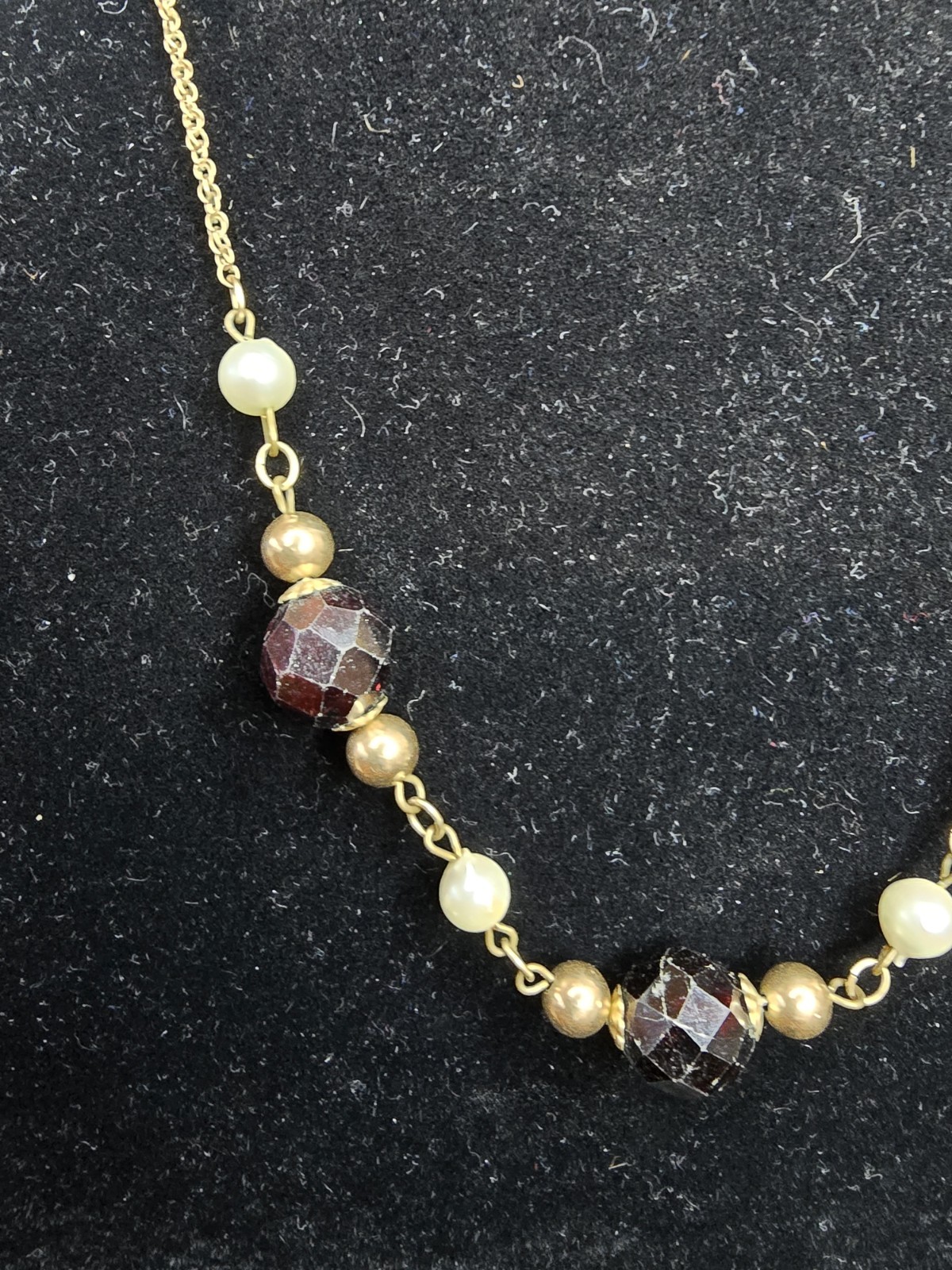 12-20 Gold Filled Dainty Chain Freshwater Pearl & Oxblood Necklace 16in 11.5g tw