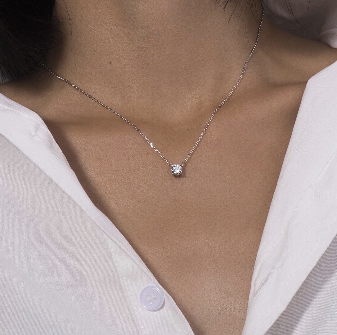 18KT WHITE GOLD PLATED DAINTY ROUND CUT SOLITAIRE NECKLACE 5.5MM CLEAR CRYSTAL