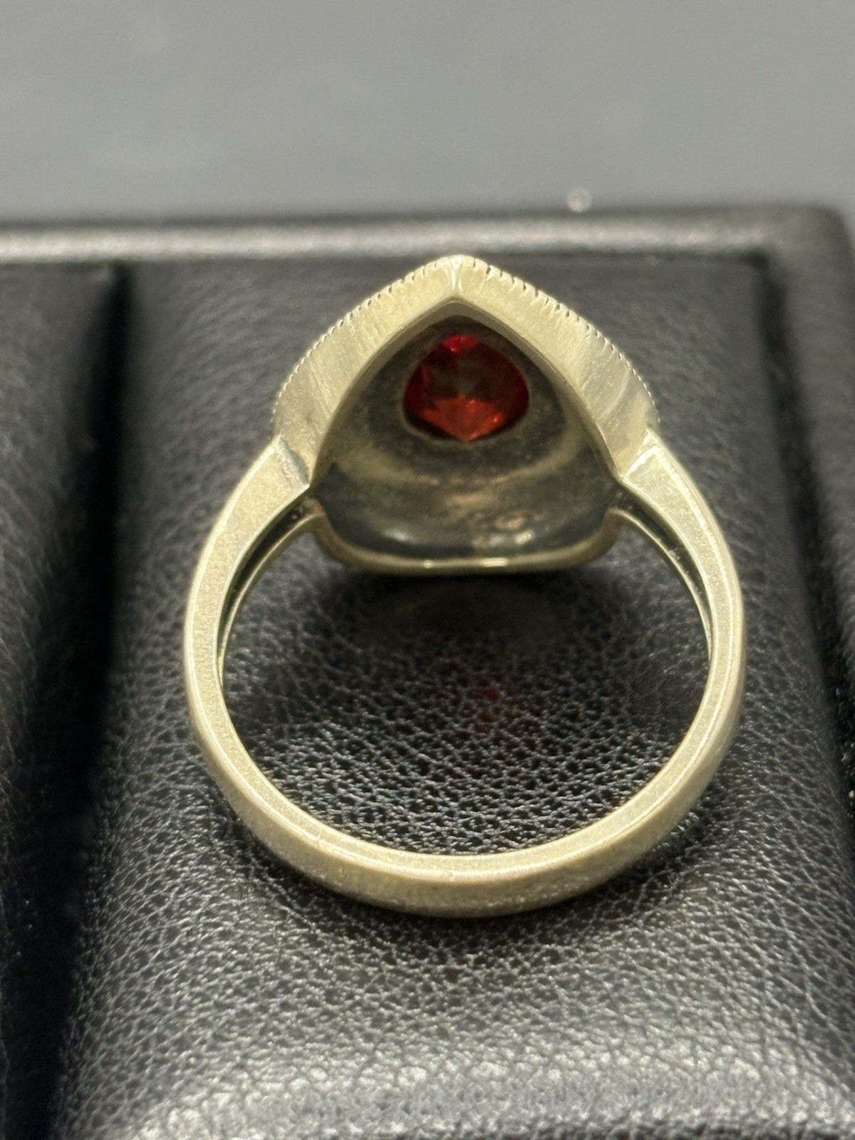 Vintage Ross Simons Sterling Silver Red Cubic Zirconia Ring Size 7 4 Grams E20