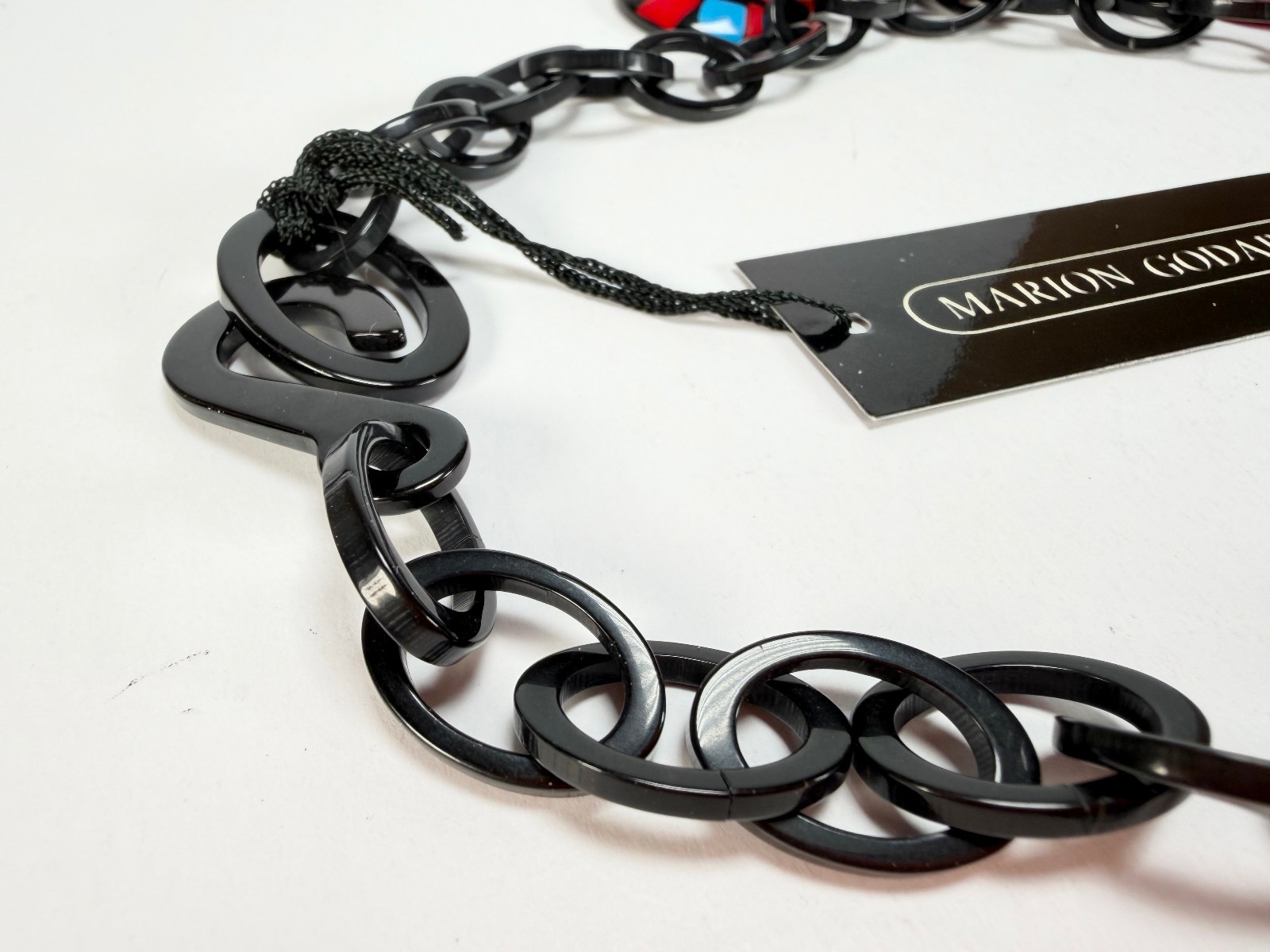 Marion Godart – Confetti “Dual Disque” Art-Deco x Red Mix Resin Necklace