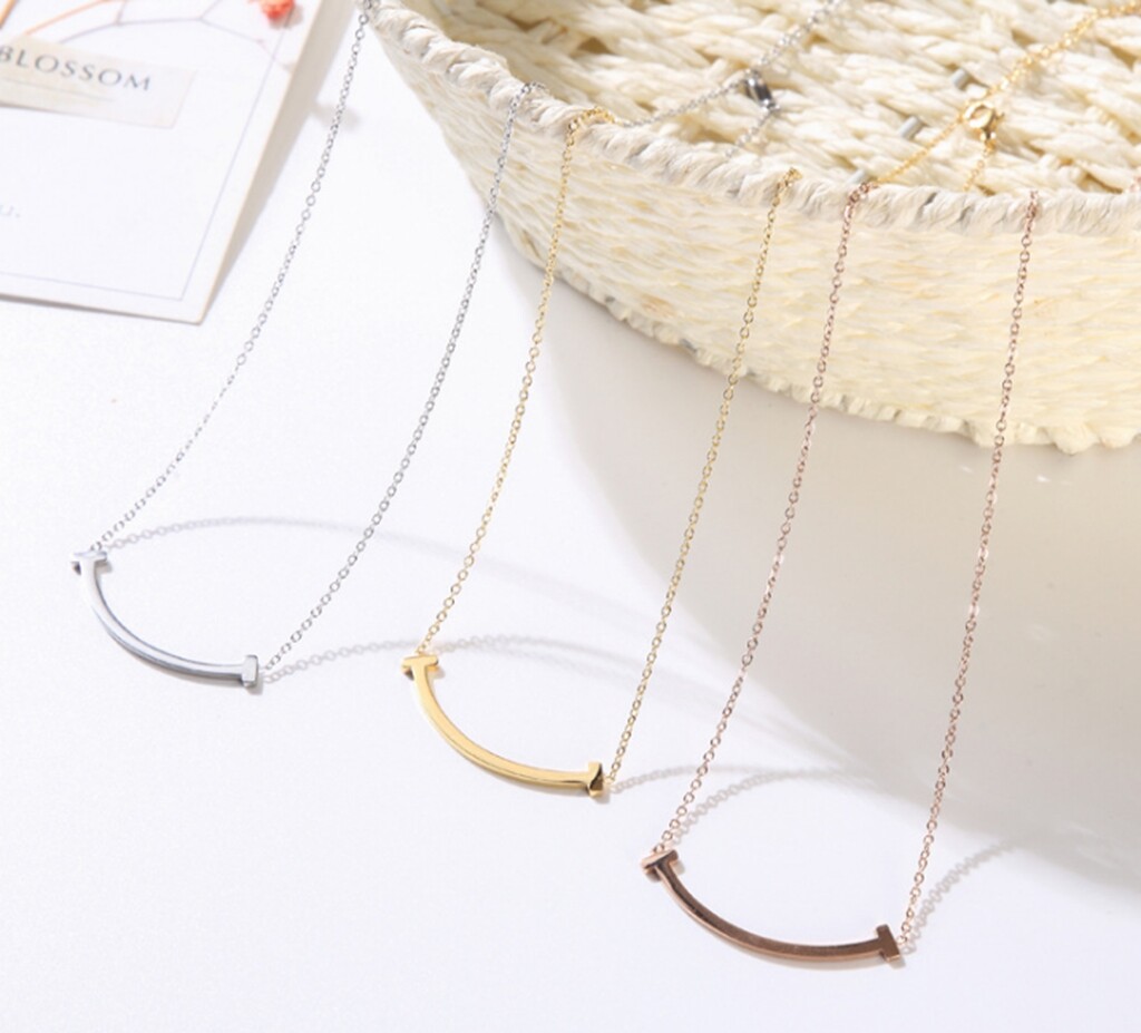 Chic Fashion Women Titanium Stainless Steel Smile Bar Pendant necklace 16-18″