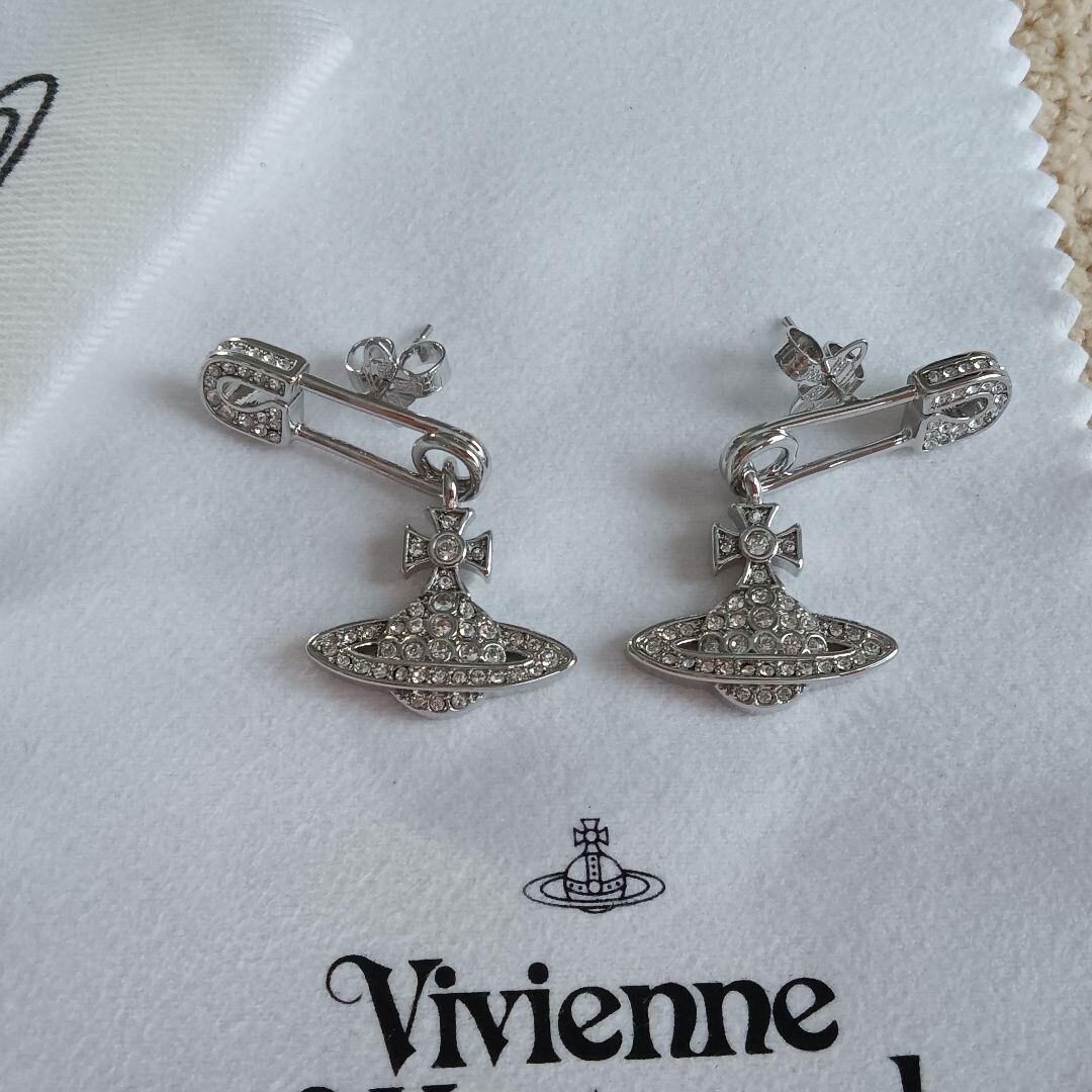 Vivienne Westwood Clip Orb Earrings Pin Silver Accessory with drawstring