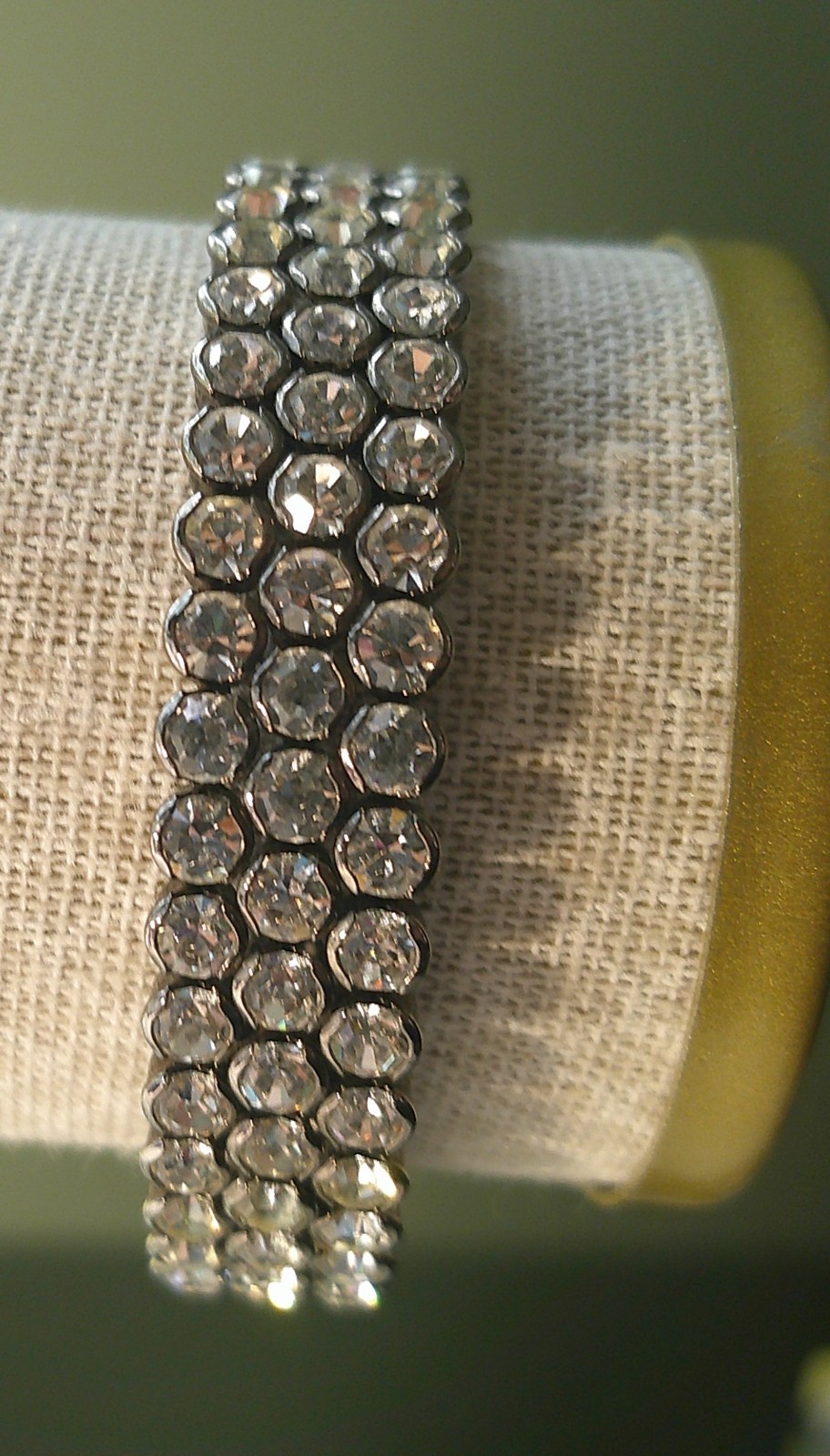 Rhinestone Stretch Bracelet – Black Metal – 1/2″ Wide