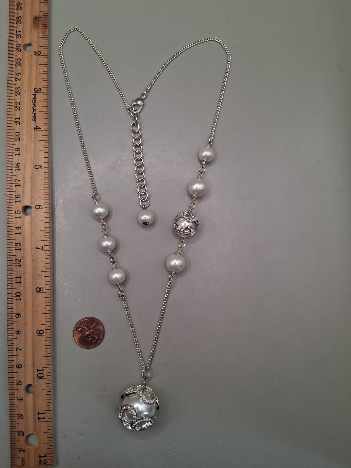 as is Chanel Autumn 2015 Glass Faux Pearl Chain Link Necklace 26.5″