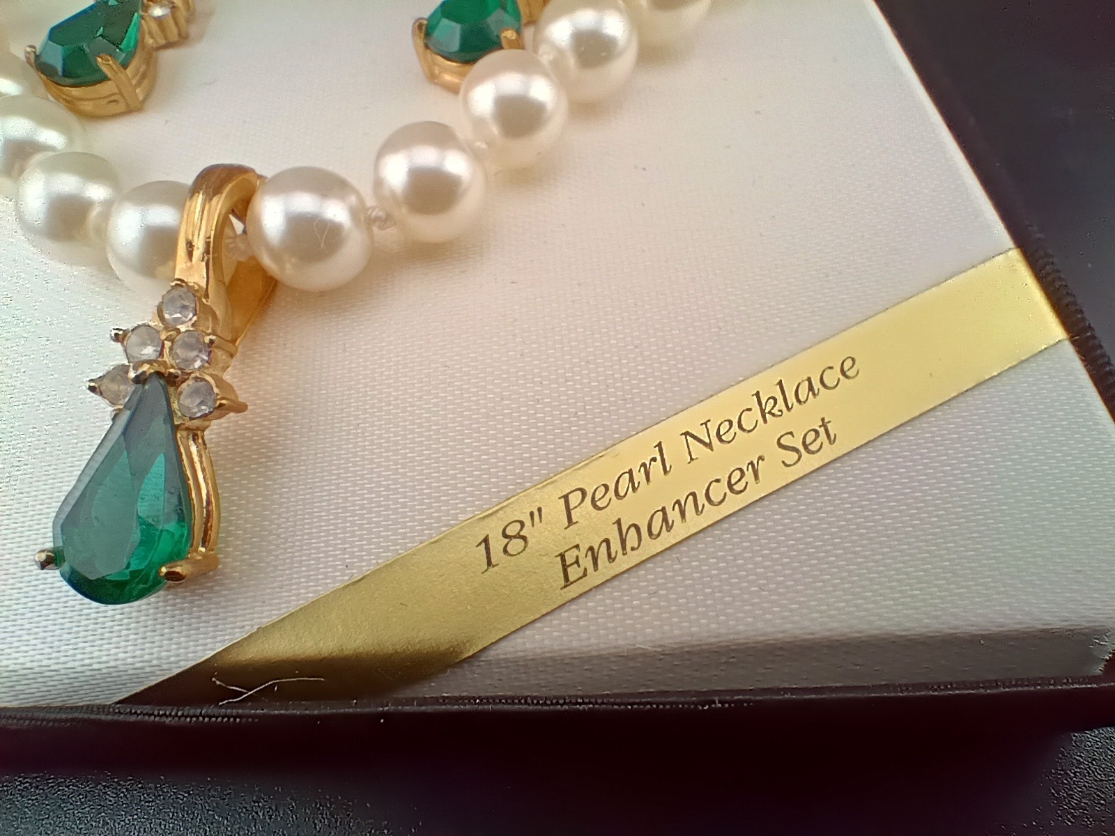 Roman Emerald Pearl Jewelry Necklace Peirced Earrings Yellow Gold Plated W/ Box