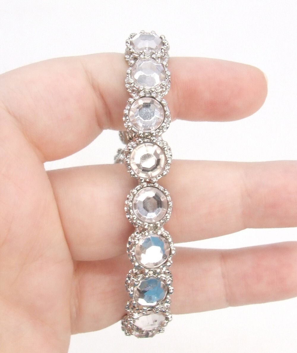7″ Silver Tone Ornate Deep Bezel 8mm Round Clear Crystal Links Stretch Bracelet