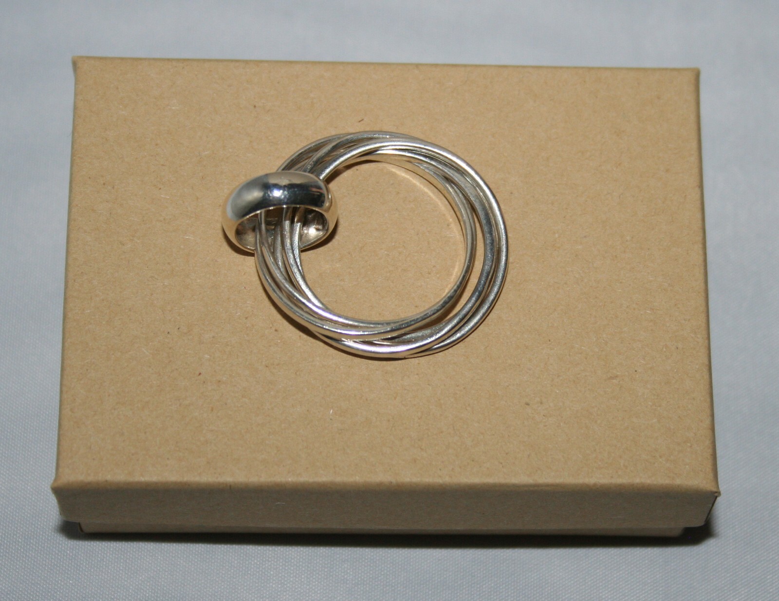 Silpada Sterling Silver 5 Intertwined Rings Pendant S1637