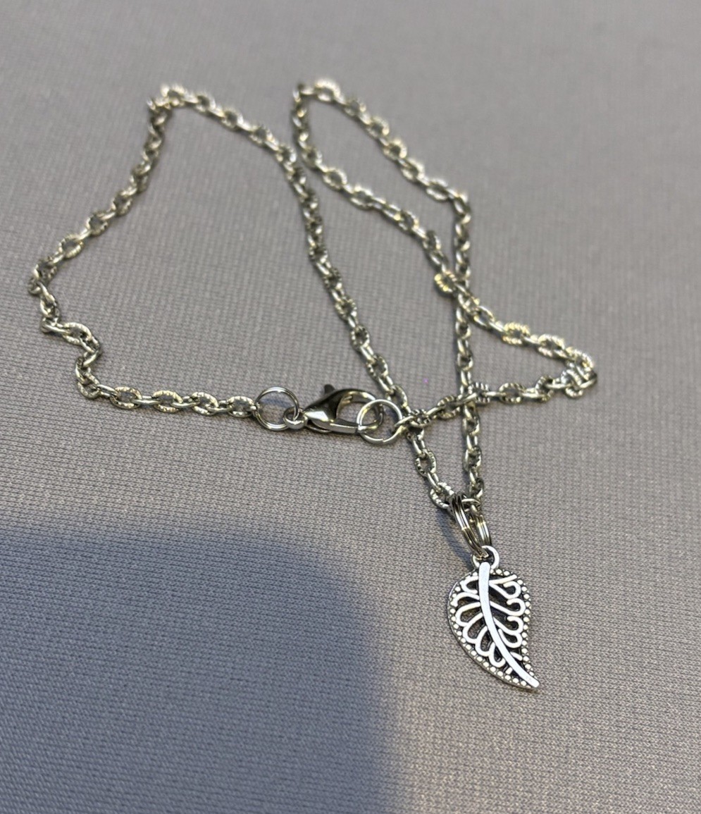 Filigree Leaf pendant necklace Silver Tone Chain