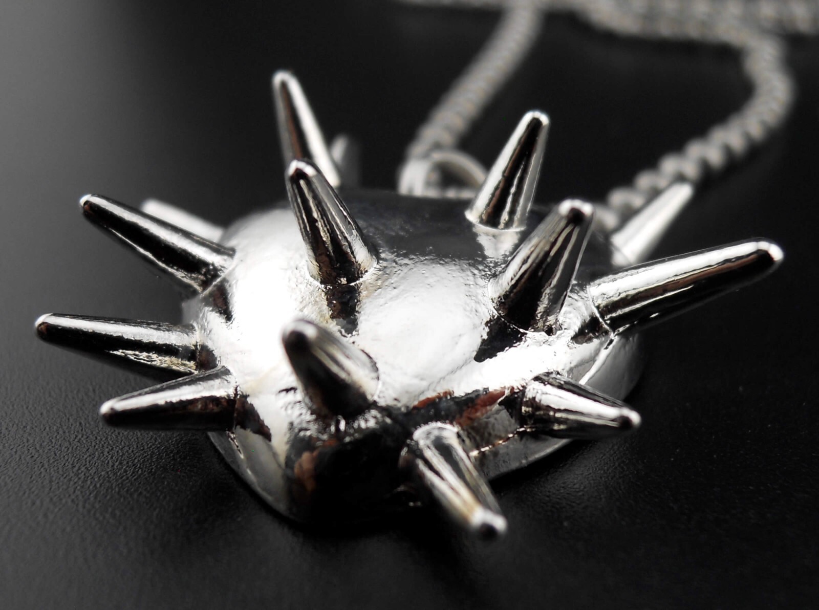 Spiked Heart Necklace Stainless Chain New Pendant Gothic Thorns Jewelry Spikes