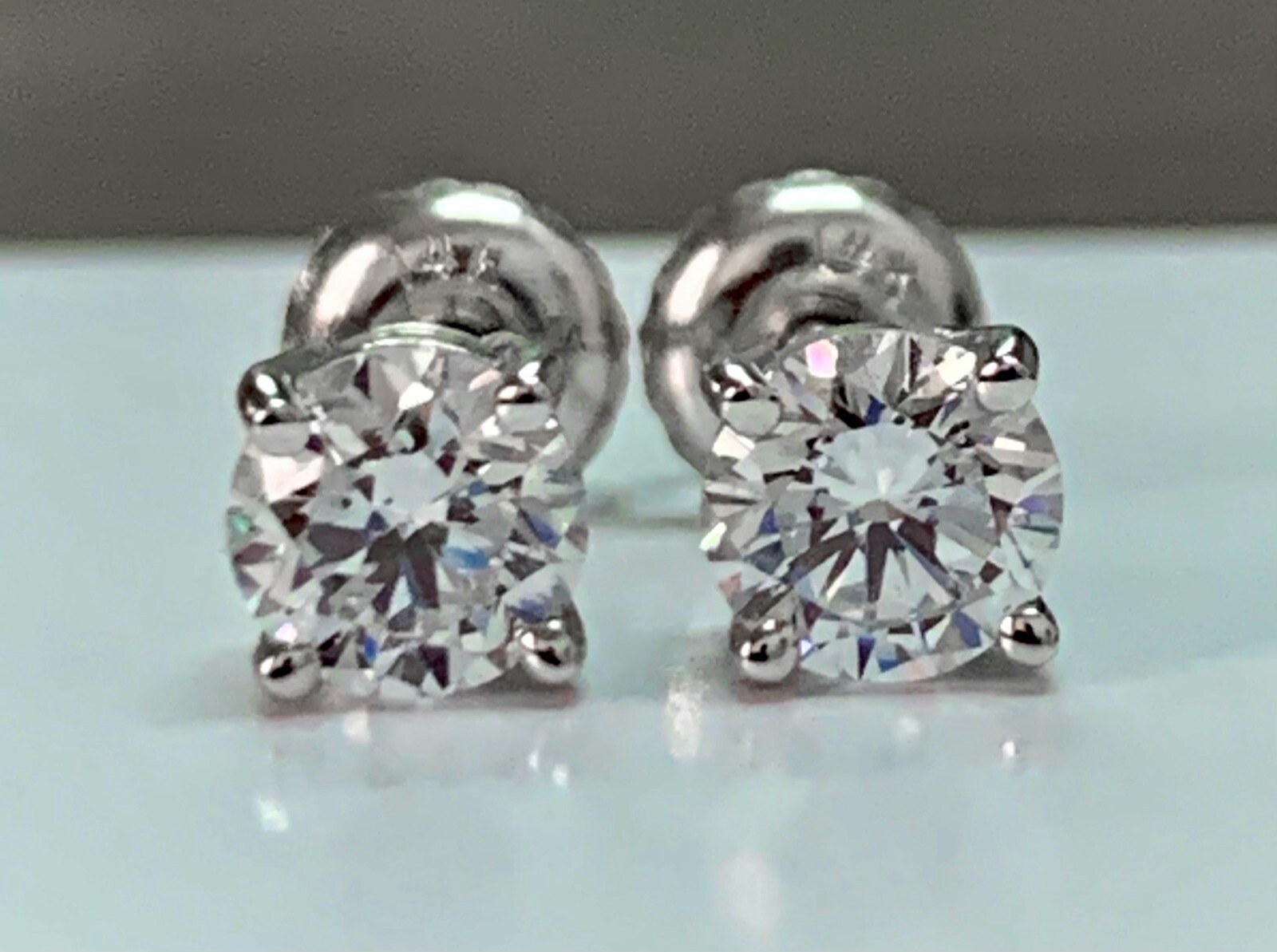 0.80 CT D IF 100% Pure Diamond Studs Earrings 14k Solid Gold White or Yellow