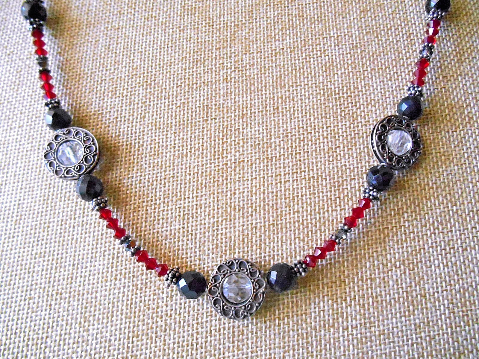 Bronzetone Red / Black / Clear Beaded Choker Necklace