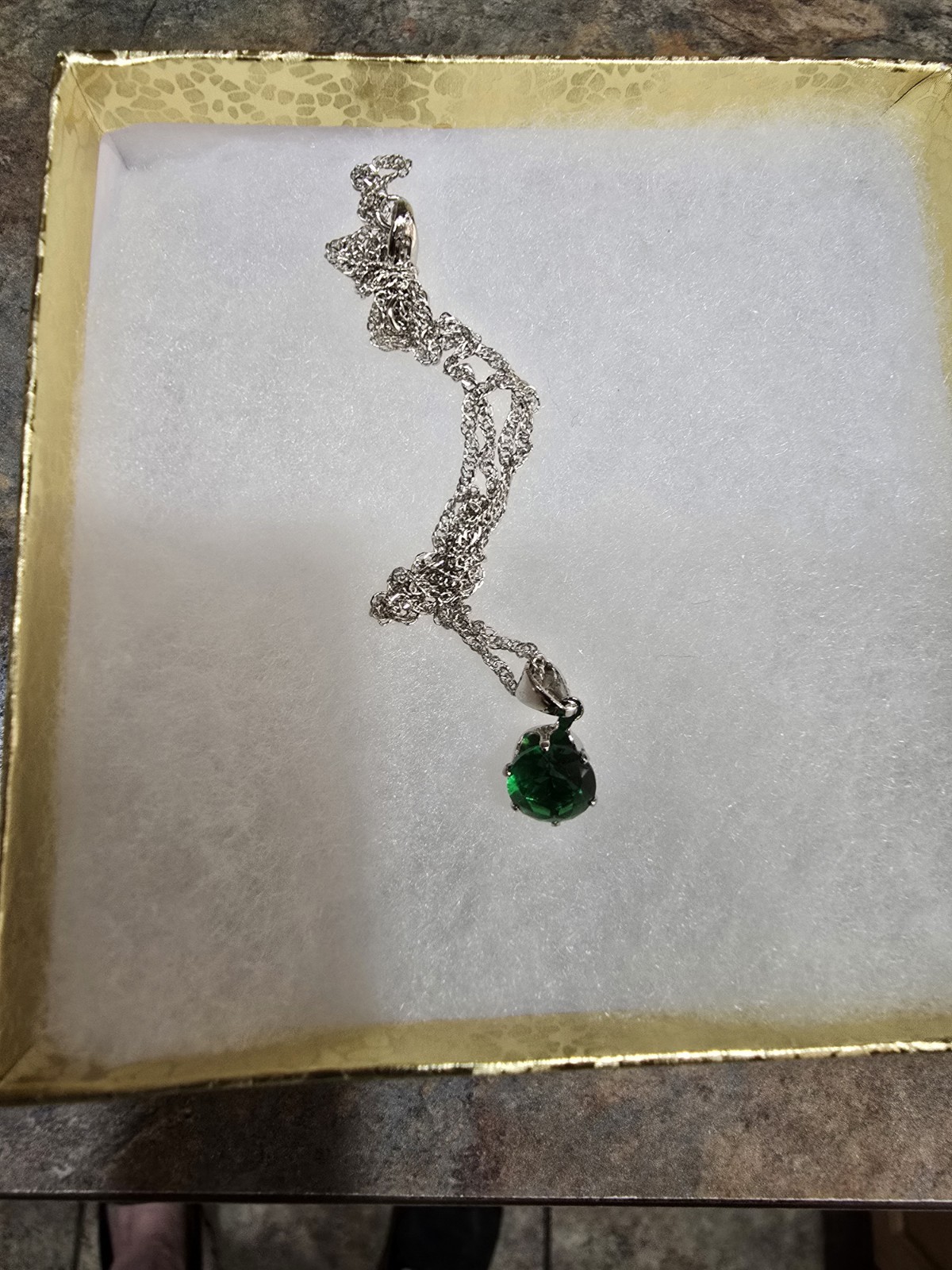 Emerald Color & Silver Tone Necklace & Earring Set With Gift Box