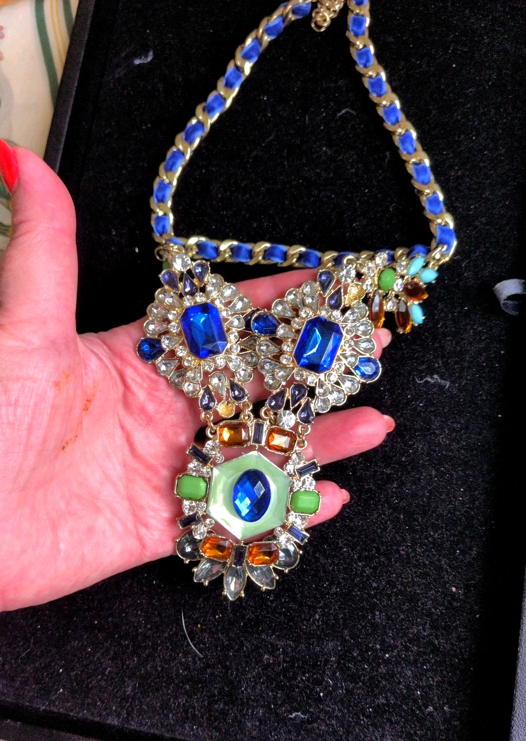ZARA STATEMENT NECKLACE Glass Rhinestones JEWELS Gold Chain Velvet Ribbon