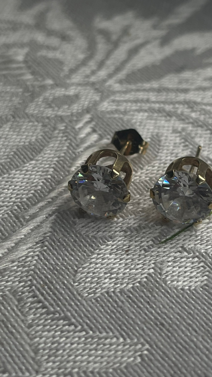 14K Solid Yellow Gold Large Round Solitaire 8.1mm Cubic Zirconia Stud Earrings