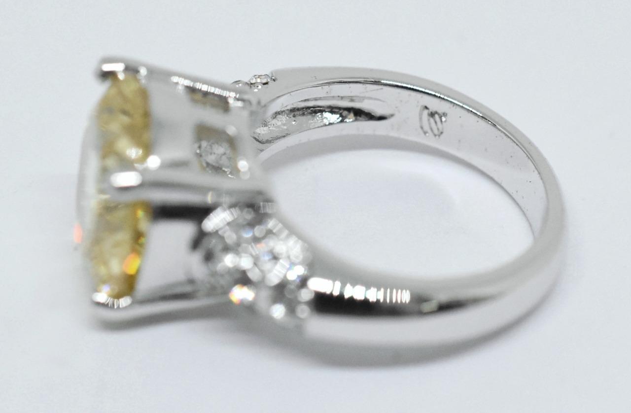 Ladies Designer Signed NWOT Yellow & Clear Crystal Stainless Steel Cocktail Ring